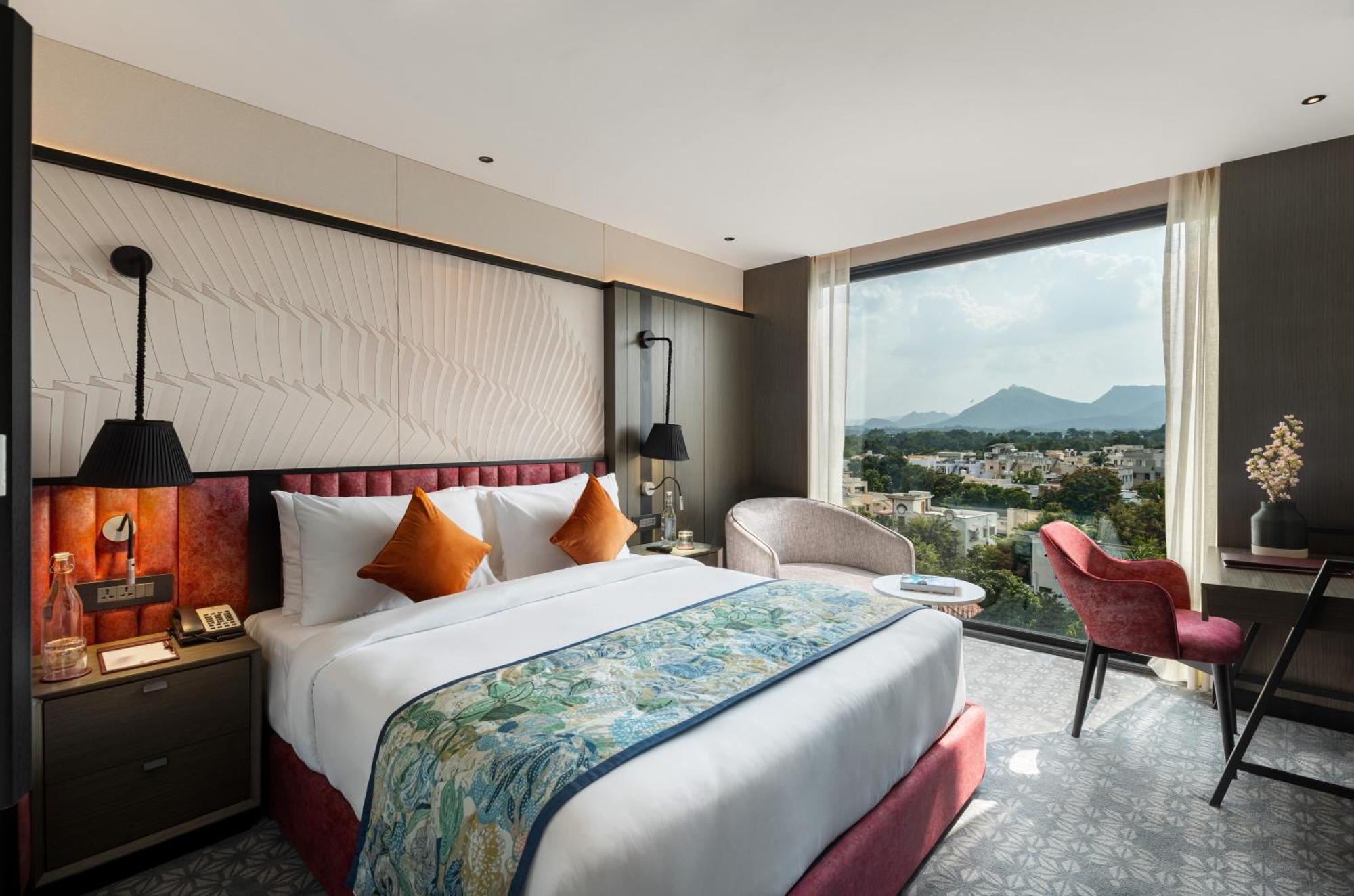 Parallel Hotel Udaipur, A Member Of Radisson Individuals Экстерьер фото